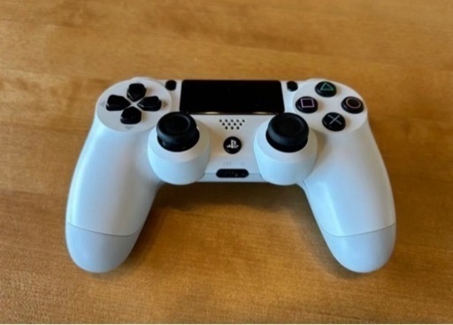 【美品】箱付き　PS4 ホワイト
