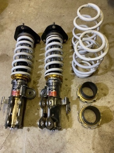 プリウスα 車高調 フルタップ式 トヨタ車 流用 減衰力調整42段