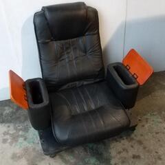 ☆レザー回転座椅子　ブラック　肘置き☆の画像