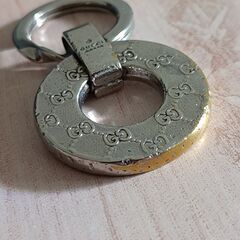 元値4万☆GUCCI アクセサリー　GG柄　シルバーアクセ　キーホルダー シマの画像