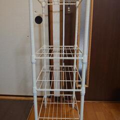 スチールラックの画像