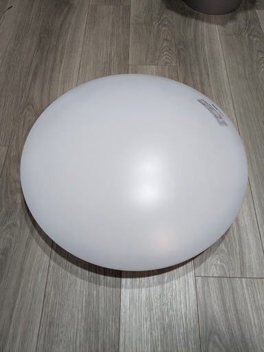 リモコンあり　Panasonic LEDライト　12畳までの広さの部屋に利用できるサイズ