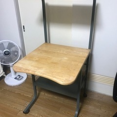 PCデスクの画像