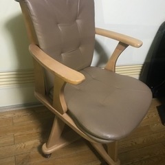 回転チェア（肘置きあり）の画像