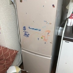 冷蔵庫の画像