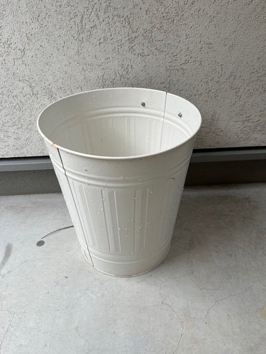 ゴミ箱2つ