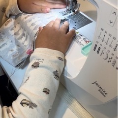 大阪市　子供洋裁教室　塾助成可　子ども洋裁教室　小5  小学生　中学生　お月謝と曜日について　ミシン　手芸　家庭科　洋服作り　ハンドメイドの画像