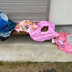 子供用プールや浮き輪など  ※取引中
