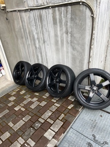 BAHNS TECH v-05 18インチ5H 100 7J +47