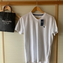 アバクロンビー＆フッチ　未使用　Ｔシャツ