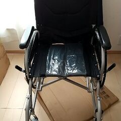 軽量車椅子 ブラック 新品未使用の画像