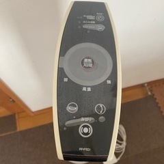 【今月限り】シャープ PF-ETC1-W/IZ-C75S プラズマクラスター25000 スリムイオンファンの画像