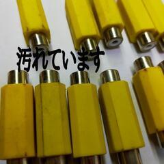 AVケーブル 赤白黄ケーブルの中継プラグの画像