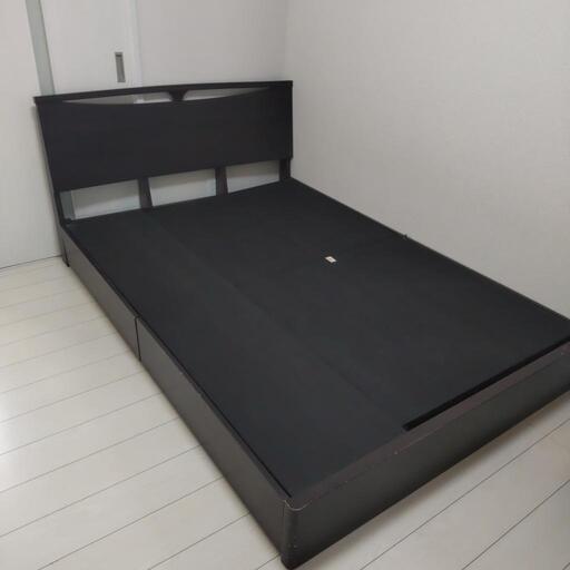ダブルベッド