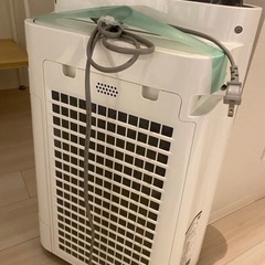 手渡しのみ　シャープ空気清浄加湿器 SHARP KC-F50-Wの画像