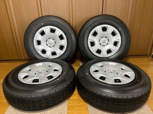 新車外し　TOYOTA 200系　ハイエース　2023年製　BRIDGESTONE 195/80R15純正タイヤホイール/4本セット/キャップ別