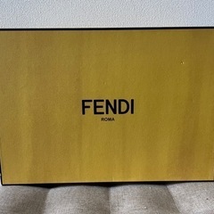 フェンディ　空箱の画像