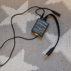 プロジェクター EPM760エプソン /UGREEN HDMI(メス)to VGA（オス）アダプタの画像