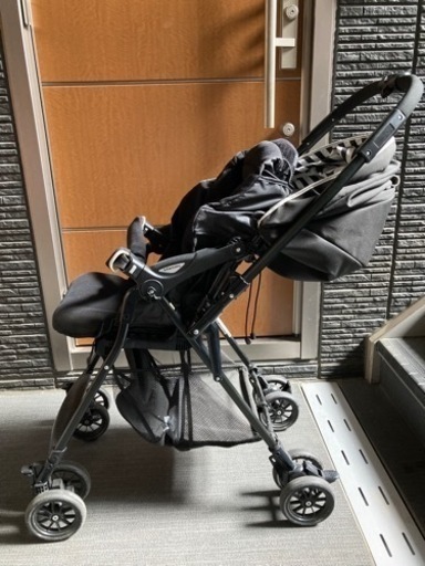 価格変更しました！【ハンドル切替可！】生後1ヶ月から使えるベビーカーです！