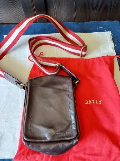 ＢＡＬＬＹショルダーバッグ