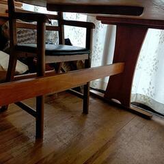 木製ダイニングテーブル　４人掛けの画像