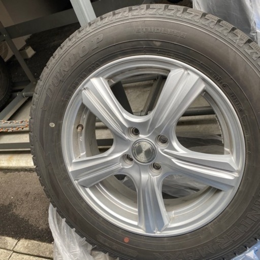 スタッドレスタイヤアルミセット4本　195/65R16