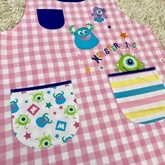 【ディズニー】モンスターズインク 保育士エプロンの画像