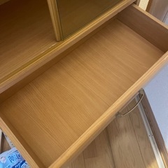 お勝手用食器棚引取先決定済の画像