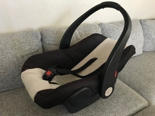 移動も樂ちんチャイルドシートand新生児クッション