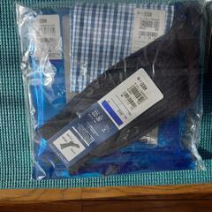 [新品]インナー半袖シャツ、靴下、ハンカチ　セットの画像