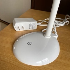 【購入後4年】ニトリ デスクライト【無料】の画像