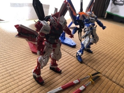 早い者勝ち　ガンダムアストレイ　レッドフレーム改とブルーフレーム