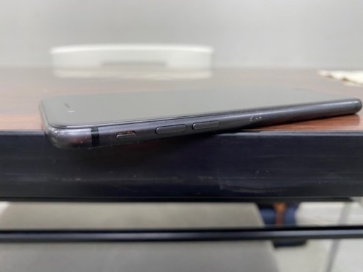 iPhone8 64GB SIMフリー スペースグレー