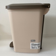 【受付停止中】ペダル式ゴミ箱　あげます。の画像