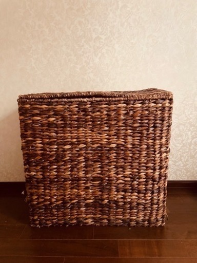 おしゃれ　インテリア　アジアンテイスト家具　物入れ