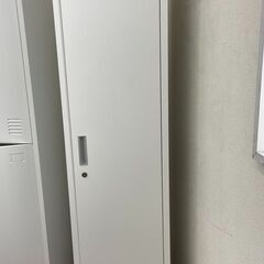 1人用ロッカー スチールロッカー 鍵付き 事務用ロッカー 更衣室...