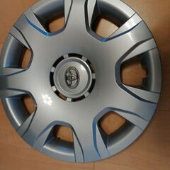 ハイエースのSG-L純正ホイールキャップ2枚の画像