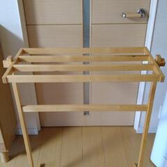 木製のタオル掛の画像