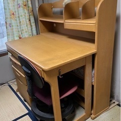 決まりました。取引完了までこのままにします。好きに組み合わせられる学習机セット♪（椅子なし）の画像