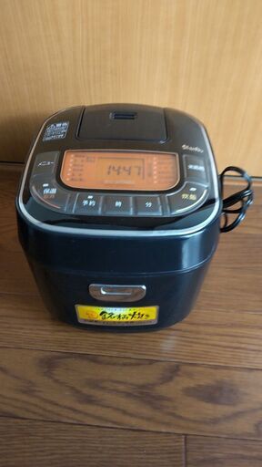 アイリスオーヤマ製　炊飯器　(内蓋パッキン外れ品)