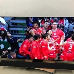 取引場所　南観音　ロ2304-283 Panasonic 65インチ4K対応有機ELテレビ　ネット接続可能　テレビ視聴動作のみの確認　リモコン　付属スピーカー金具　説明書あり　画面キズ少ない中古美品