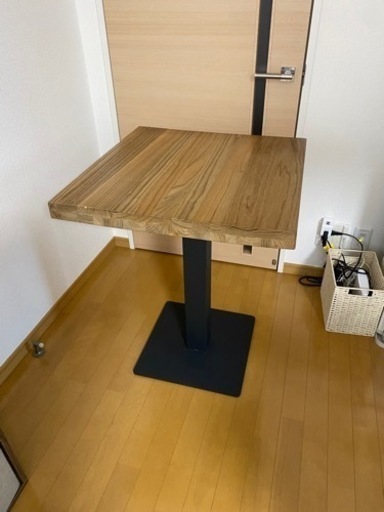 NOCEカフェテーブル　お洒落インテリア