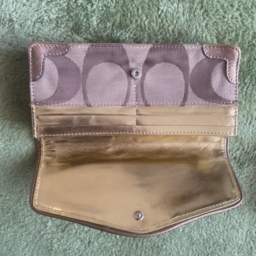 捨てるには惜しいアレンジcoach財布（明日の18時まで）