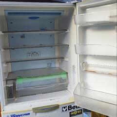 冷蔵庫の画像