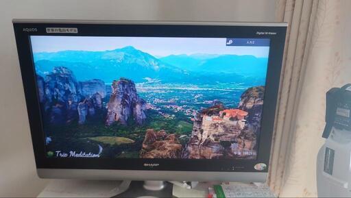 32型液晶テレビ(シャープ)