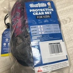 【未使用】Simply Kids 軟式 プロテクター 子供 膝/肘/サイクルグローブ 6点セット 収納袋とステッカー付きの画像