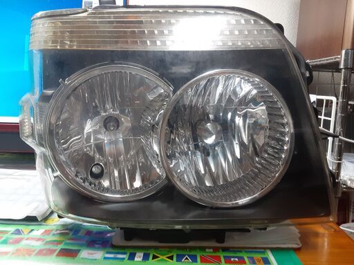 ダイハツアトレ１９年式　ヘッドライト