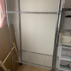 【決まりました】スチールラック　180センチ　キャスター付きの画像