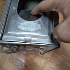 鮎釣り用おとり缶の画像