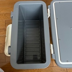 クーラーボックスの画像